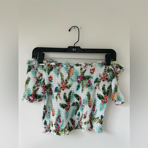 Forever 21 floral top size medium - Picture 3 of 4